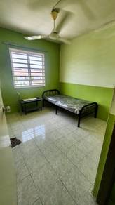 [Master Room with Toilet] Rumah Sewa , Bukit Beruntung