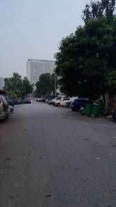 Kedai/Kilang.Bandar Saujana Putra.
