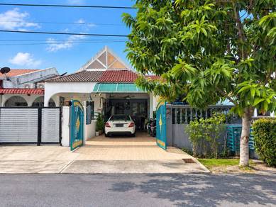 RENOVATED, EXTRA LAND 1 Stry Taman Desa Cheras KL