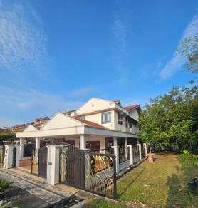 Renovated double storey End Lot at Shah Alam