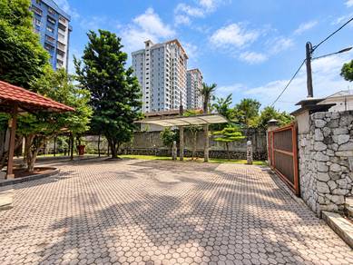 JACKPOT PRICE🔥🔥1.5-Storey Bungalow, SS1 Kampung Tunku, Petaling Jaya