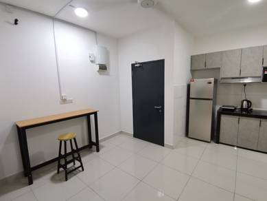 [Balcony Room] Holmes 2, HUKM, PPUKM, Permaisuri,Tun Razak, Cheras