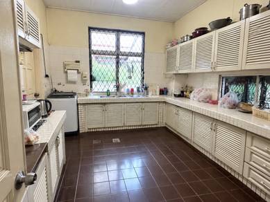 4BR 1.5 Storey Bungalow @ Seksyen 2, Shah Alam, Selangor