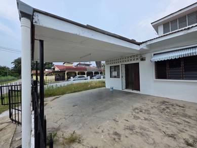 Freehold: Single Storey Corner (Shell Gate) Taman Nesa, Port Dickson