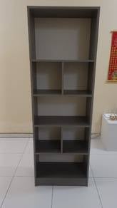 5-Tier Solid Wood Bookshelf / Display Rack