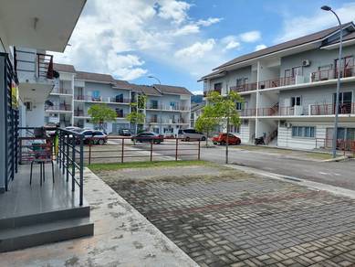 GROUND FLOOR at Suci Townhouse, Bandar Ainsdale. RUMAH CANTIK