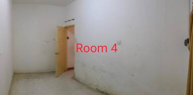 Two storey landed house with aircons and kitchen cabinets in midah