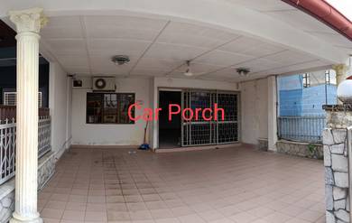 Two storey landed house with aircons and kitchen cabinets in midah