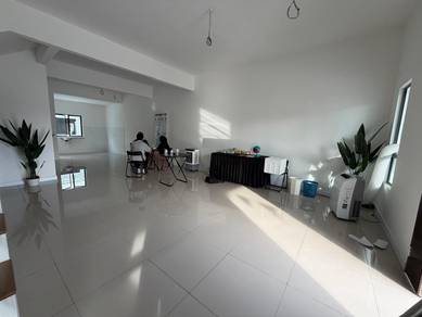 FULL LOAN 2100sf PINGGIRAN SHAH ALAM KOTA KEMUNING RIMBAYU JALAN KEBUN