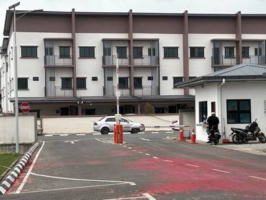 Deverglade townhouse at stutong baru for rent
