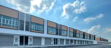 2 storey corner shoplot in Scientex Jenjarom for rent