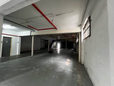 Near Autocity Highway Factory/Warehouse