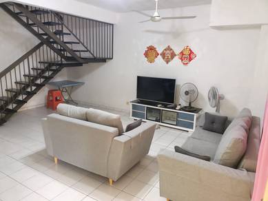 (INDIVIDUAL TITLE/22*70) 2 Sty House Taman LEP Equine Seri Kembangan