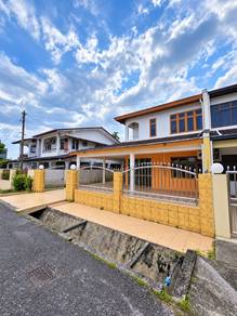 3rd Mile Hua Joo Park 2-Storey Semi-D | 7.22 points | 3 car parks