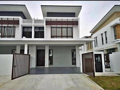 5min to LRT, 22x85 Double Storey Superlink, Below Market, Subang