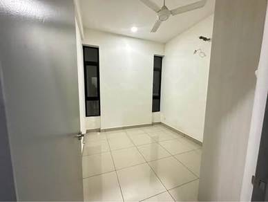 Citywoods APT Condo Town Area 10min to CIQ 5min to HSA Bedroom 2