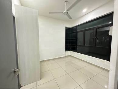 Citywoods APT Condo Town Area 10min to CIQ 5min to HSA Bedroom 2