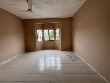 2 storey Taman Sentosa Klang facing open, Refurbish condition