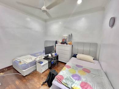 2-storey-Terraced-House-for-sale-Bukit-Jelutong-Selangor-3
