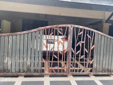 TERES DUA TINGKAT PASDEC BANDAR DAMANSARA, KUANTAN UNTUK DiJUAL ❗