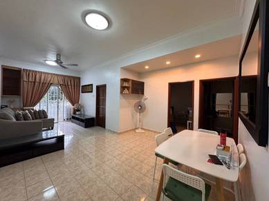 Pandan Court