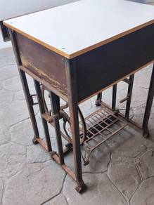 machine jahit / sewing machine