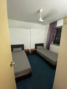 Putra Damai Nice Unit Fully Furnish Presint 11