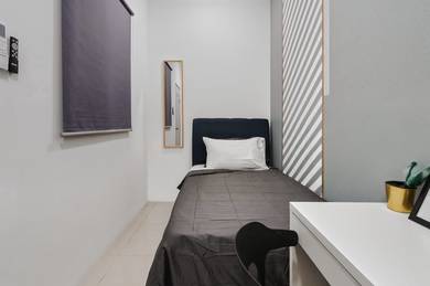 Male single room, fully furnished, near LRT MRT