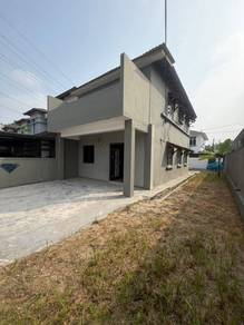 Double Storey Terrace / 4 bed 3 bath / Bukit Indah / End Lot / Reno