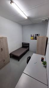 Female Single Room At Burma Road Penang