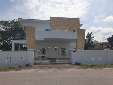 2-Storey Bungalow with kids pool for Sale near Sungai Abong Muar Johor