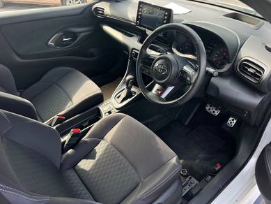 Toyota GR YARIS 1.5 RS (A)