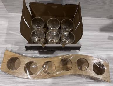 Wooden shot tray with 6 shot glasses