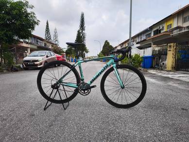 (Harge Puas Hati!) {Bianchi Race RB -UCI/ Italy}
