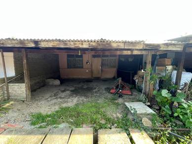 Rumah Teres Satu Tingkat Di Pekan Kuala Berang, Hulu Terengganu