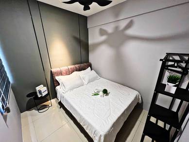 FULLY FURNISHED 3 ROOMS UNIT ( Homestay Condition )
