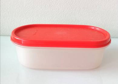 Tupperware Oval