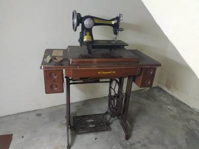 Vintage sewing machine 