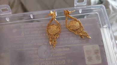 gold Covering Necklace and earrings set 