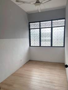 Johor Jaya Double Storey 4 Bed Partially /  Lower Price / JB