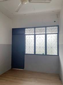 Johor Jaya Double Storey 4 Bed Partially /  Lower Price / JB