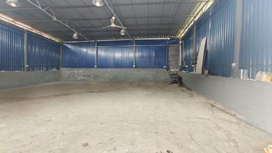 Warehouse for rent at Taman Kinrara, Puchong Jaya, 1600 sqft