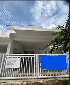 Hilltop Adira @ Ara Sendayan Double Storey, International Unit