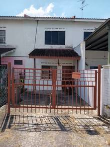 Taman Puteri Wangsa Medium Cost 770sf 3 Room 2 Bath Rent 
