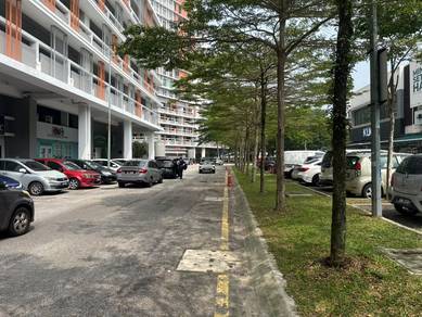 Ground Floor Retail Space Suria Jelutong FOR SALE
