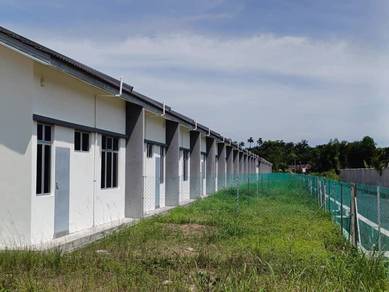 Teres Taman Rendang Makmur Belakang SMK Peramu Jaya Tanah (2040SQFT )