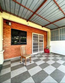Double Storey Jalan Serindit Tmn Scientex Unblock  for sale.