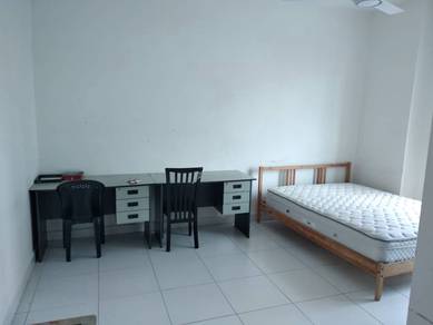 Master Bedroom at Elite Height