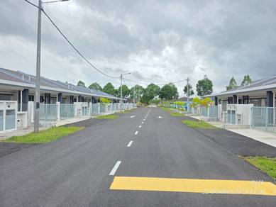 Rumah Teres Setingkat Taman Kenanga Sabak Bernam