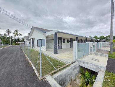 Rumah Teres Setingkat Taman Kenanga Sabak Bernam